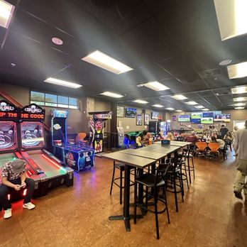 Bonfire - Game room - Sports Bars Near Me - Tempe, Arizona