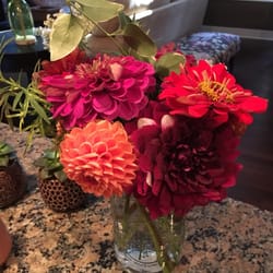 Happy Apple - Gorgeous little bouquet!