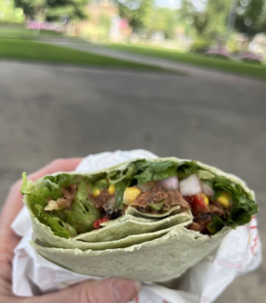 Fresh Time Salads & More Logo