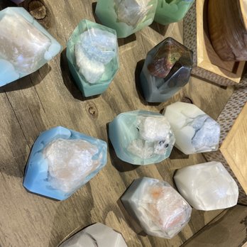 Mojave Flea Trading Post - Crystals in resin that glow in the dark. I picked up a piece $25. Vendor: Club Time Warp - Arts & Crafts Near Me - Palm Springs, California Mojave Flea Trading Post - Crystals in resin that glow in the dark. I picked up a piece $25. Vendor: Club Time Warp - Arts & Crafts Near Me - Palm Springs, California