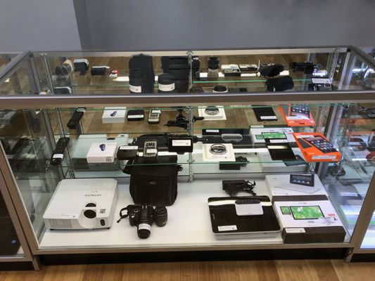 Golden Circle Buy, Sell, Trade Jewelry, Diamonds, Silver, Gold Bullion by null