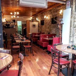 Le Marélie - Dining Area at La Marélie