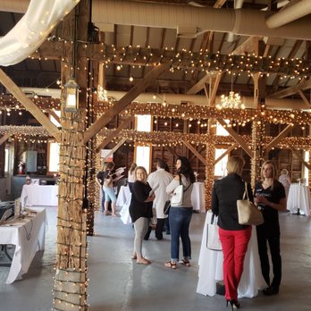 Avon Wedding & Event Barn - Venues & Event Spaces Near Me - Avon, Indiana Avon Wedding & Event Barn - Venues & Event Spaces Near Me - Avon, Indiana