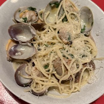 Irwin's - Spaghetti alle Vongole - Cocktail Bars Near Me - Philadelphia, Pennsylvania Irwin's - Spaghetti alle Vongole - Cocktail Bars Near Me - Philadelphia, Pennsylvania