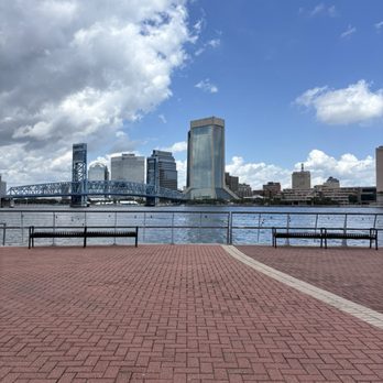 Friendship Fountain - Landmarks & Historical Buildings Near Me - Jacksonville, Florida