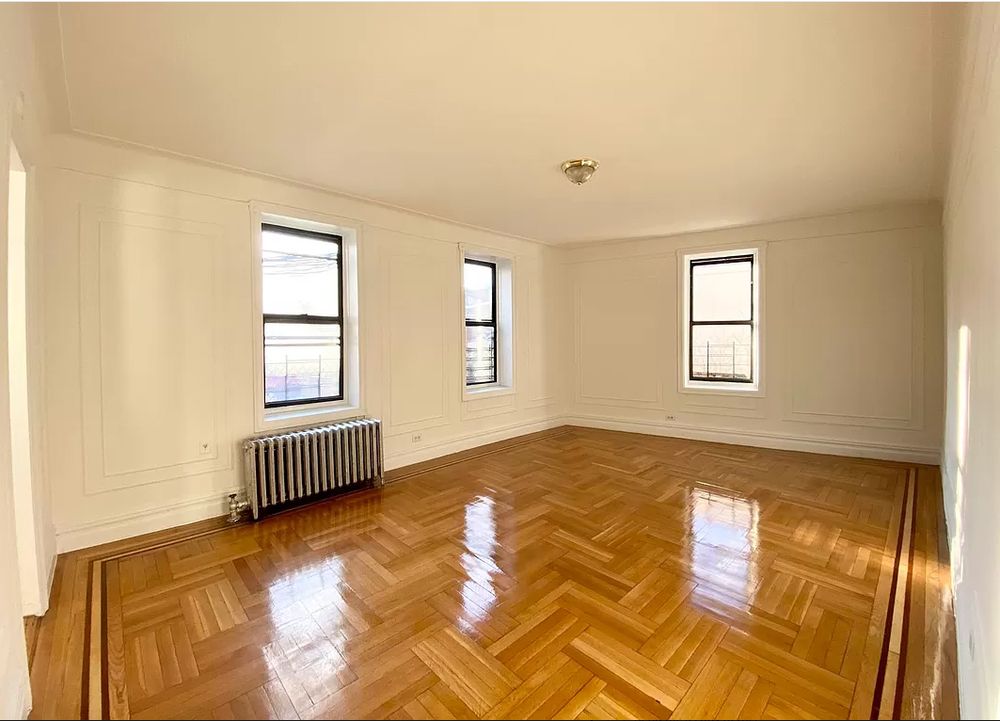 PREMIER ONE REALTY Updated October 2024 28 Reviews 499 Chestnut St, Cedarhurst, New York