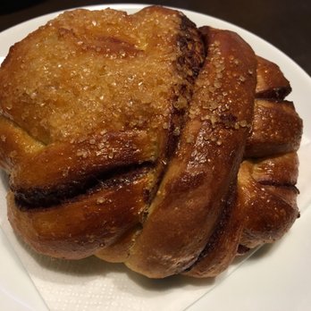Mocca - Cinnamon bun - Desserts Near Me - Oslo, 03 Mocca - Cinnamon bun - Desserts Near Me - Oslo, 03