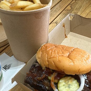 AC Barbeque - "Planks on a pillow", rib sandwich and fries - Barbeque Near Me - Los Angeles, California
