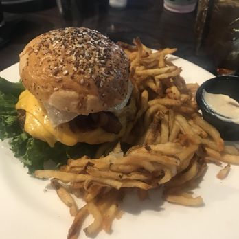 Local Goat - Farmhouse burger - New American Near Me - Pigeon Forge, Tennessee