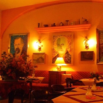 Café GÖTTLICH & FREUD - Coffee & Tea Near Me - Vienna, 9 Café GÖTTLICH & FREUD - Coffee & Tea Near Me - Vienna, 9