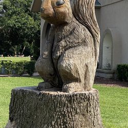 Volusia Memorial Funeral Home - 2023 - squirrel