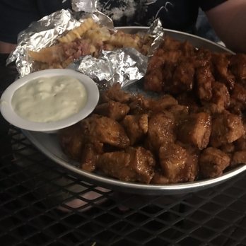 Duke's Brewhouse - Wing platter - Sports Bars Near Me - Brandon, Florida