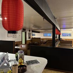 Itachi Teppanyaki & Ramen - Inside