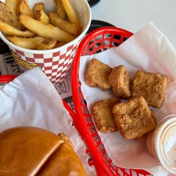 Milkman - @angieknowsthetruth - Burgers Near Me - Cincinnati, Ohio Milkman - @angieknowsthetruth - Burgers Near Me - Cincinnati, Ohio