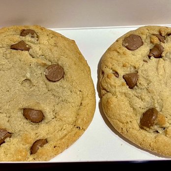 Crumbl - Gladstone - Milk chocolate chip - Bakeries Near Me - Kansas City, Missouri Crumbl - Gladstone - Milk chocolate chip - Bakeries Near Me - Kansas City, Missouri