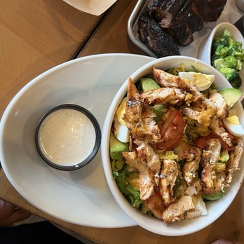 Backyard Fire Grill - Florida Cobb salad - American Near Me - Naples, Florida