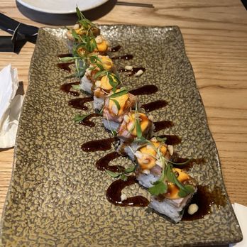Zigu - Spicy salmon roll - Seafood Near Me - Honolulu, Hawaii
