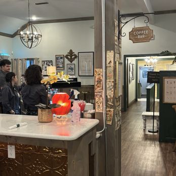 L’Amitié Bistro - A view of the entrance from the lobby - Breakfast & Brunch Near Me - Denton, Texas