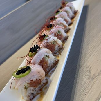 Akami Sushi - Arcadia Roll - Sushi Bars Near Me - Arcadia, California