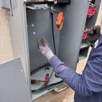 Ducros Electrical Services - Electricians Near Me - Long Beach, California Ducros Electrical Services - Electricians Near Me - Long Beach, California