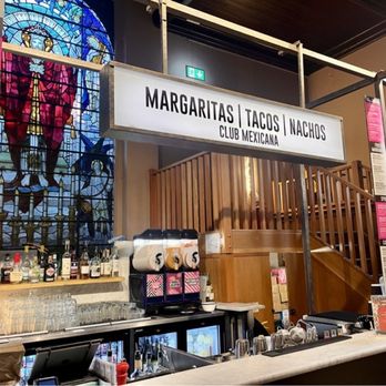 Mercato Mayfair - Mexican food in a church! - Pop-Up Restaurants Near Me - London, XGL Mercato Mayfair - Mexican food in a church! - Pop-Up Restaurants Near Me - London, XGL