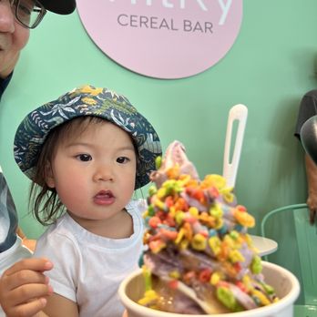 Milky Cereal Bar - Ice Cream & Frozen Yogurt Near Me - Kapolei, Hawaii