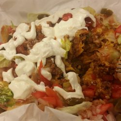 Tom Tom's - Loaded nacho with sour cream