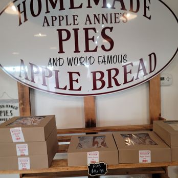 Apple Annie's Country Store - Bakeries Near Me - Willcox, Arizona