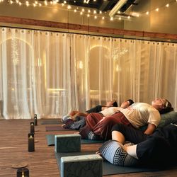 Oak + Lotus Yoga - Candlelight Yin