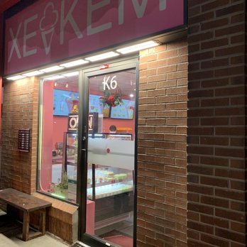 Xe Kem - Store front - Ice Cream & Frozen Yogurt Near Me - Mississauga, Ontario Xe Kem - Store front - Ice Cream & Frozen Yogurt Near Me - Mississauga, Ontario