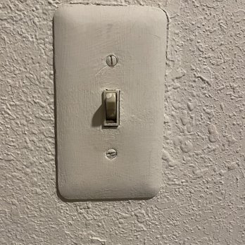 Ann Arbor Regent Hotel & Suites - Dirty main light switch - Hotels Near Me - Ann Arbor, Michigan Ann Arbor Regent Hotel & Suites - Dirty main light switch - Hotels Near Me - Ann Arbor, Michigan