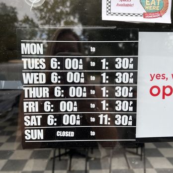 Lil Bits - a menu for a fast food restaurant - Diners Near Me - Palatka, Florida Lil Bits - a menu for a fast food restaurant - Diners Near Me - Palatka, Florida