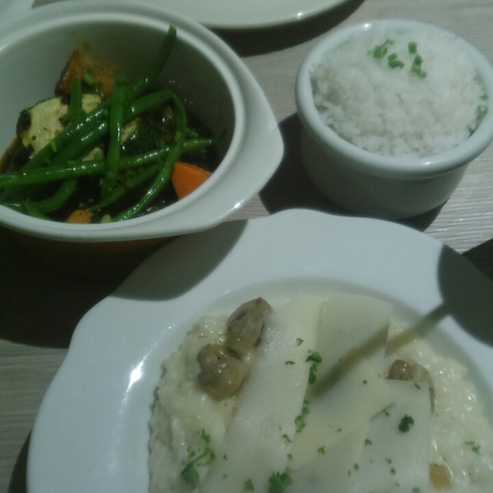 Franco's - American Near Me - Makati, NCR