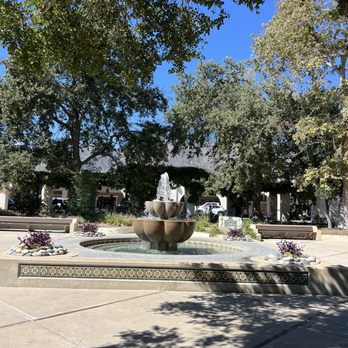 Libbey Park - Parks Near Me - Ojai, California