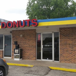 Willow Doughnut and Subs - Front