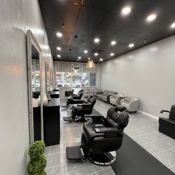 Threads Beauty Salon - Threading chairs