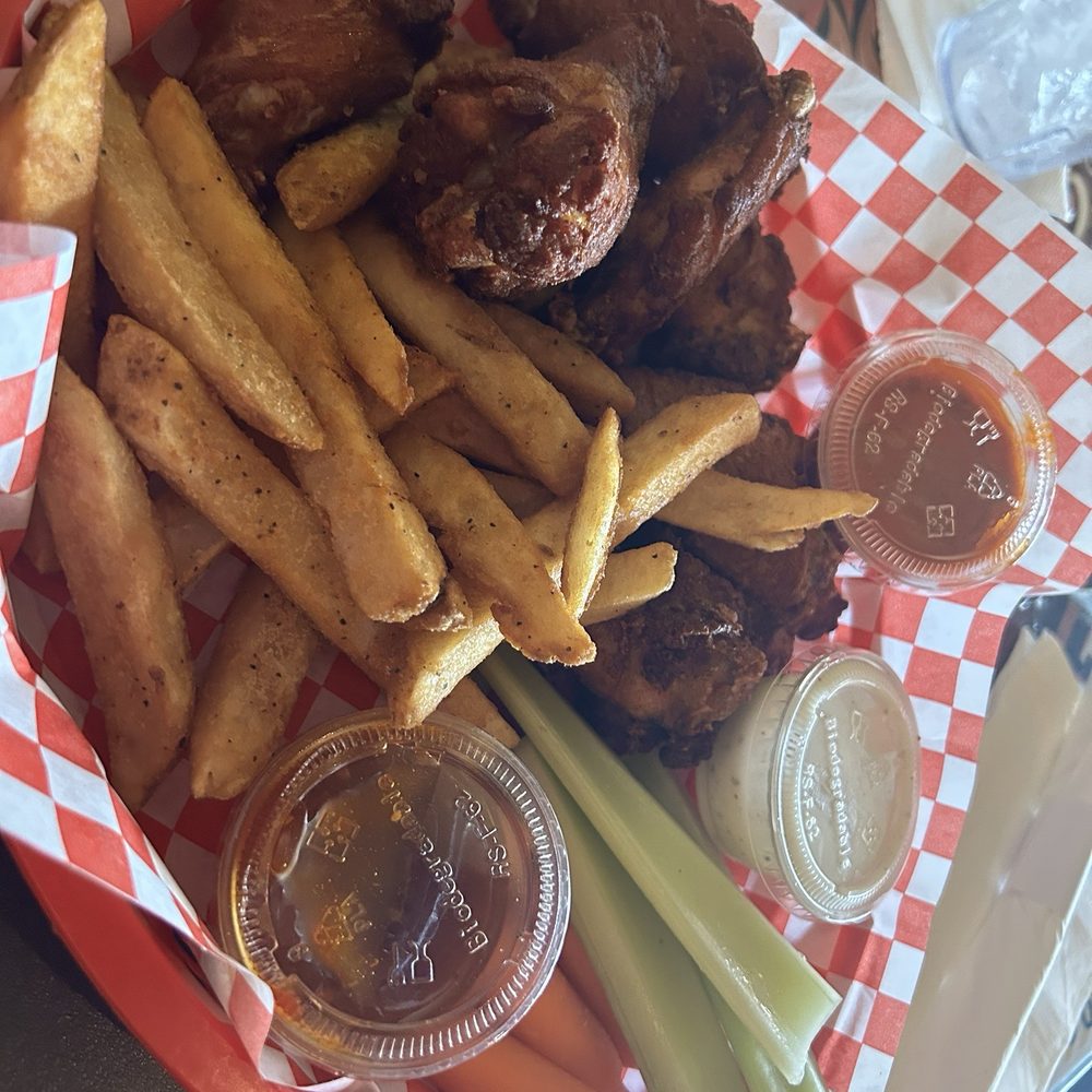 Africa Lounge - Wings and fries - American Near Me - SeaTac, Washington Africa Lounge - Wings and fries - American Near Me - SeaTac, Washington