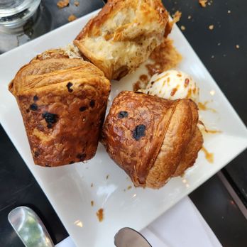Lush Wine & Spirits - Croissants - Beer, Wine & Spirits Near Me - Chicago, Illinois