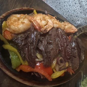 El Sueño - Surf and turf fajitas - Mexican Near Me - San Diego, California El Sueño - Surf and turf fajitas - Mexican Near Me - San Diego, California
