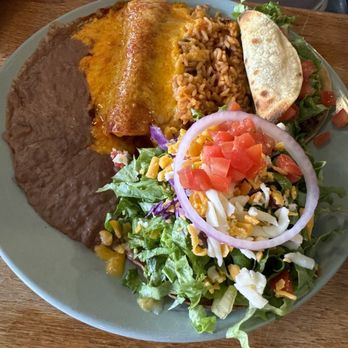 Los Asaderos Mexican Restaurant - Mexican Plate. Taco, beef enchiladas and Chalupa. - Mexican Near Me - Fort Worth, Texas