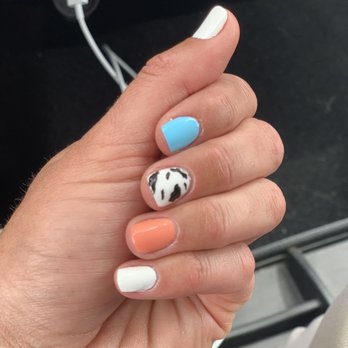Royal Nails & Spa - Gel Mani - Nail Salons Near Me - Oak Hills, California