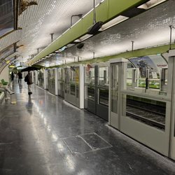 Métro Montparnasse-Bienvenue