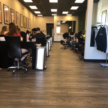 Uptown Nails - Interior shop - Nail Salons Near Me - North Canton, Ohio