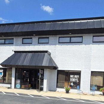 Hoarders Trading Post - Books, Mags, Music & Video Near Me - St. Charles, Illinois Hoarders Trading Post - Books, Mags, Music & Video Near Me - St. Charles, Illinois