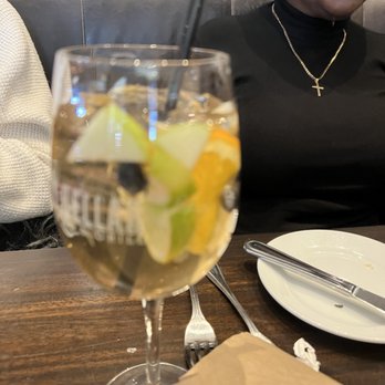 City Cellar - Peach sangria - Wine Bars Near Me - Westbury, New York