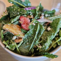 District South Kitchen & Craft - Lunch special - Beets and Berries salad