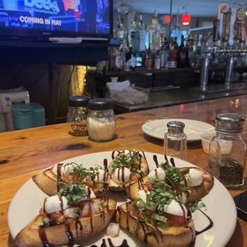 DeVinci's - Bruschetta - Pizza Near Me - Homewood, Alabama DeVinci's - Bruschetta - Pizza Near Me - Homewood, Alabama