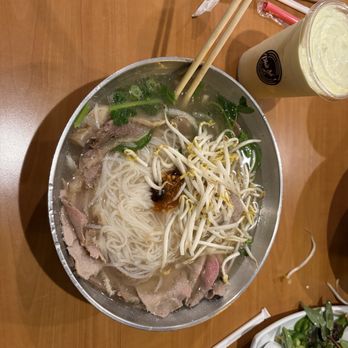 Pho So 1 - Pho Đậc Biệt Xe Lữa (Tô Lớn) - Vietnamese Near Me - Gardena, California