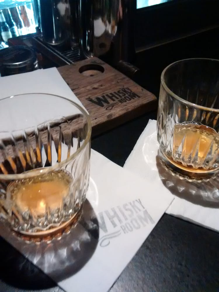 THE CLOCK 33 Photos & 42 Reviews 470 Crown Street, Surry Hills New