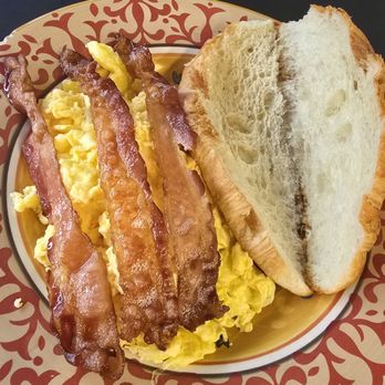 Yummy Plate - Bacon and egg croissant - Breakfast & Brunch Near Me - San Francisco, California Yummy Plate - Bacon and egg croissant - Breakfast & Brunch Near Me - San Francisco, California
